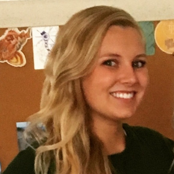 Meet your Posher, Dani - Picture 1 of 1